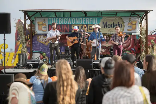 Caribou Mountain Collective on the Big Wonderful stage with the crowd in front